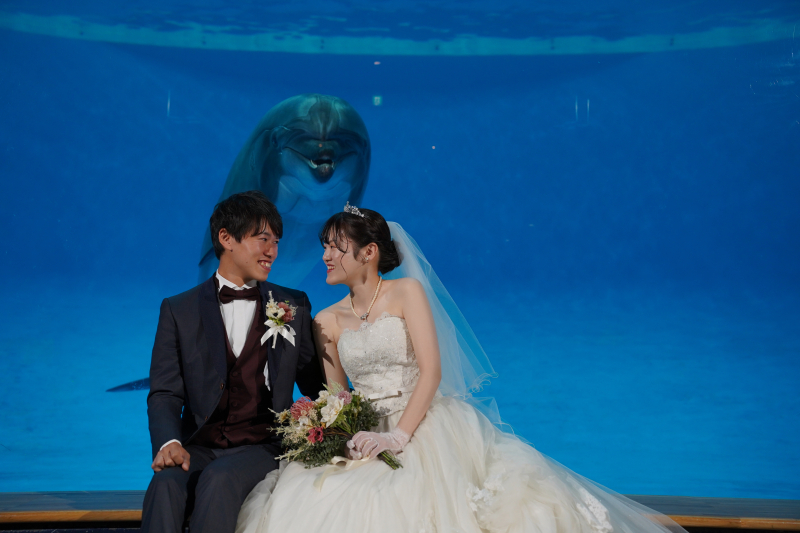 イルカも祝福中♡