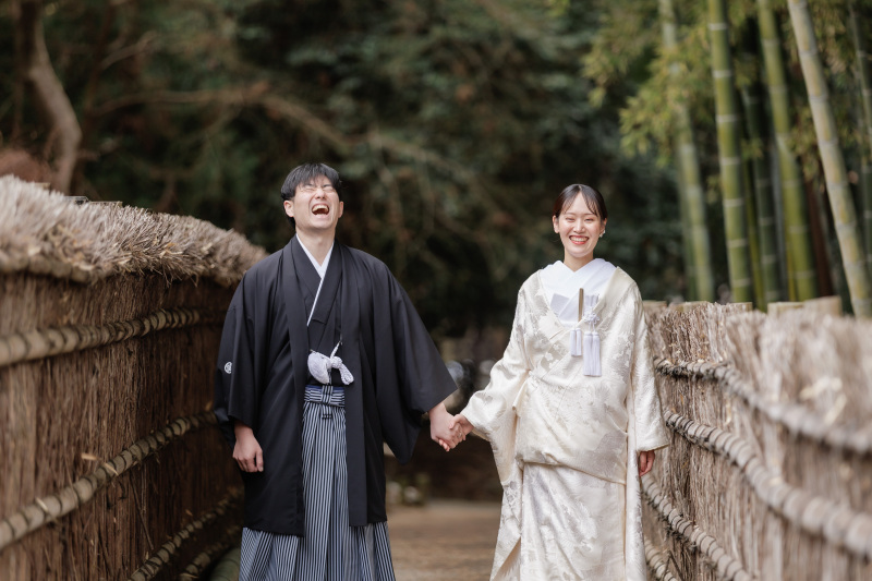 竹道に広がる弾ける笑顔