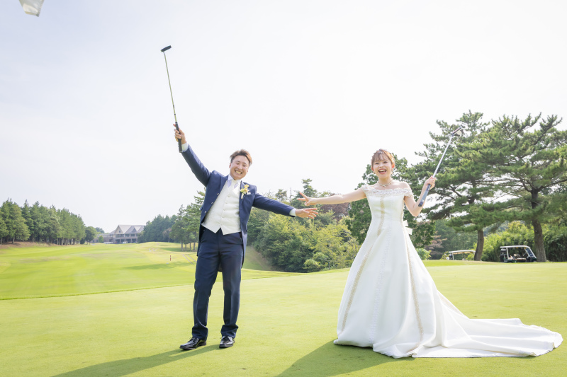 クラブ片手にイエーイ