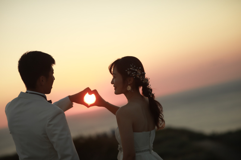 手の中に夕日をキュッ♡