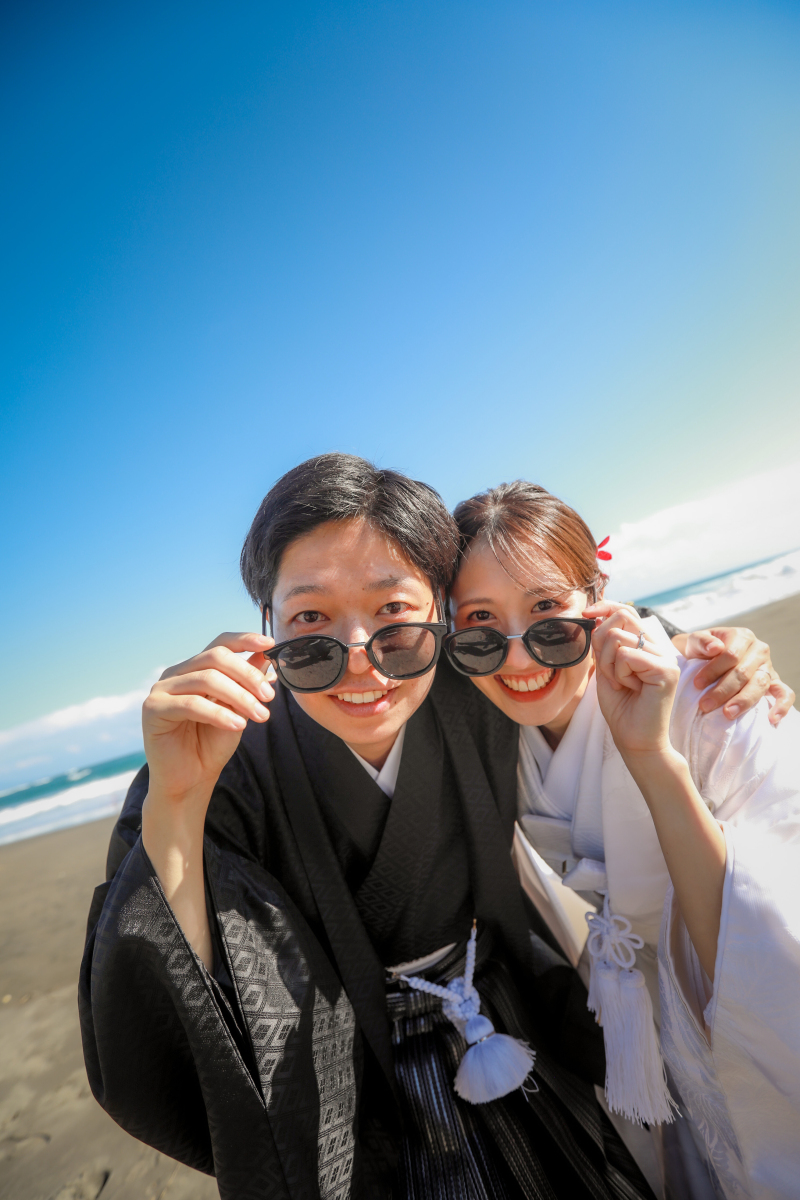 サングラス越しのふたり