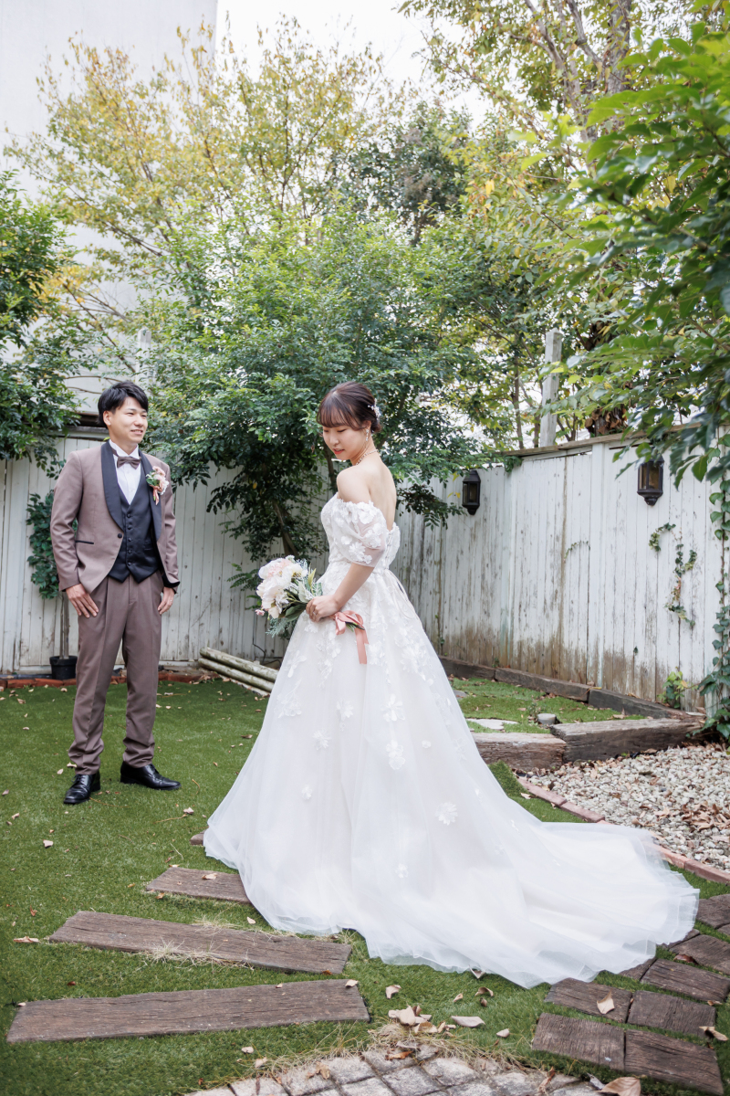 ガーデンでの撮影はナチュラルで優しい雰囲気