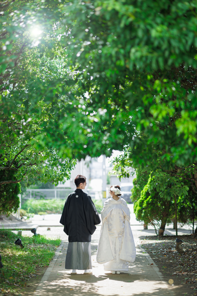 緑道での後ろ姿ショット