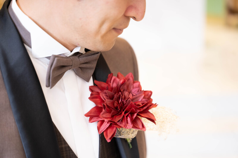 真っ赤なブートニア