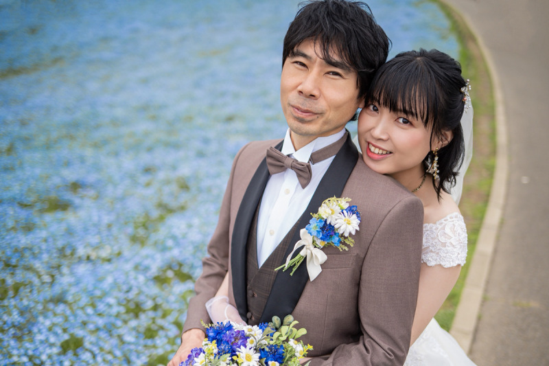 寄り添う笑顔が伝える幸せ