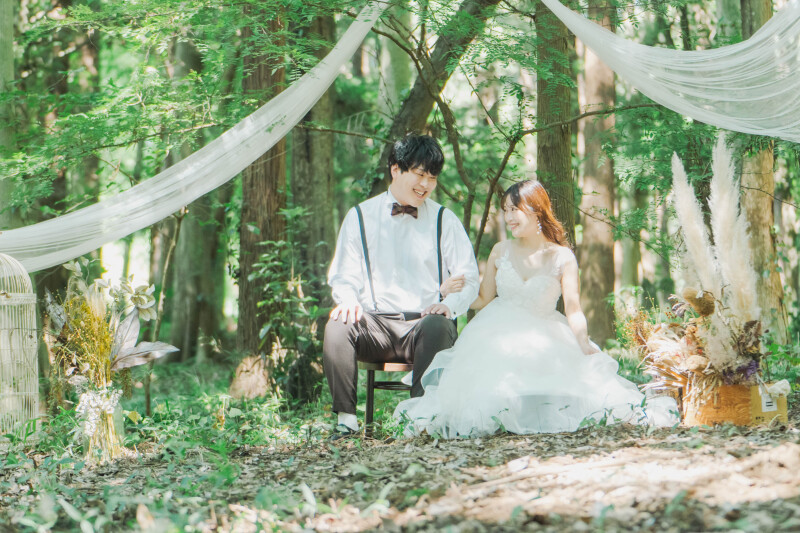 寄り添いながらの笑顔