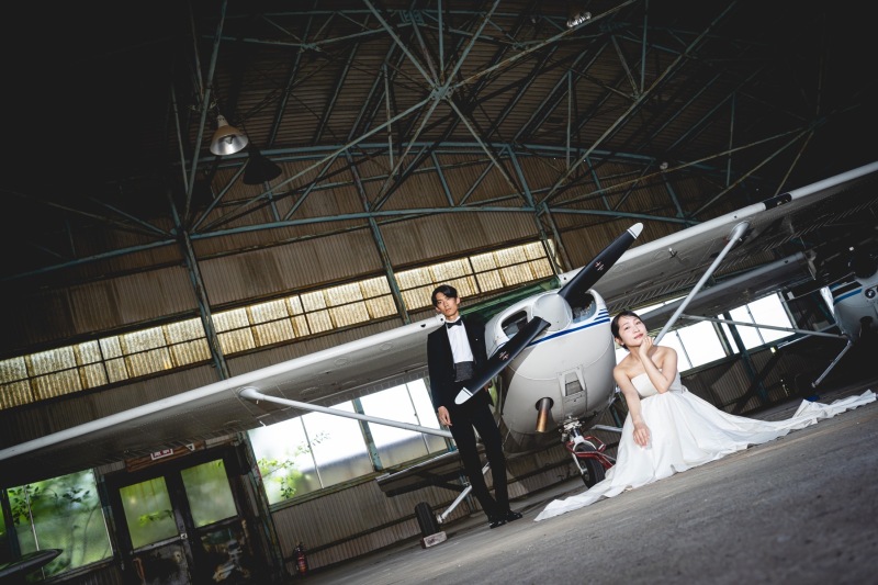 まるで映画の撮影!!【空とセスナ】ロケーションフォトウェディング