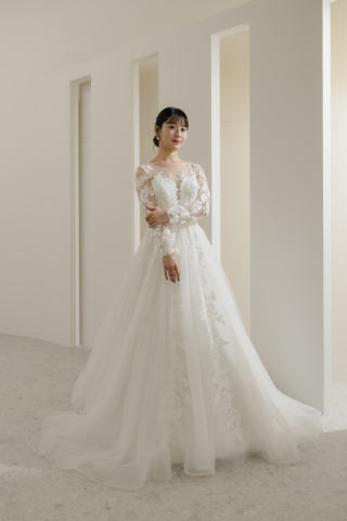 ウエディングドレスWD01323