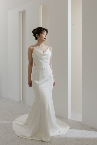 ウエディングドレス WD01309