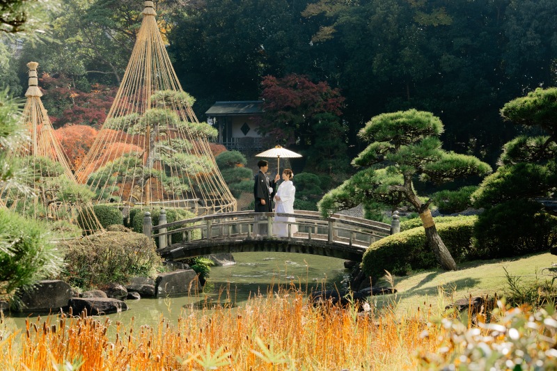 橋の上で相合傘！