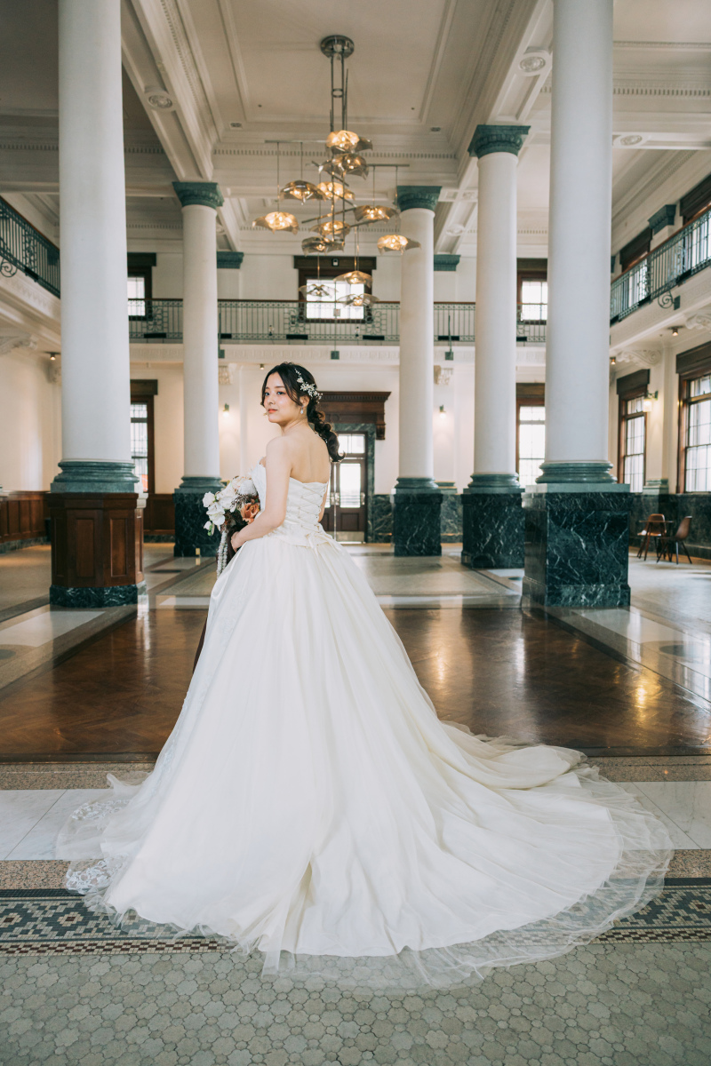 ドレスのバックショット！