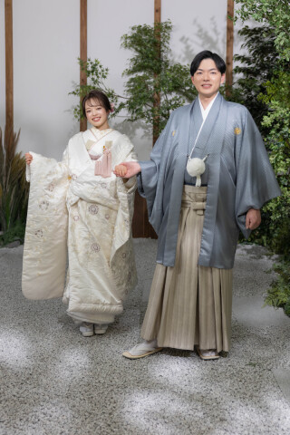 屋内庭園スタジオで笑顔たえない撮影！