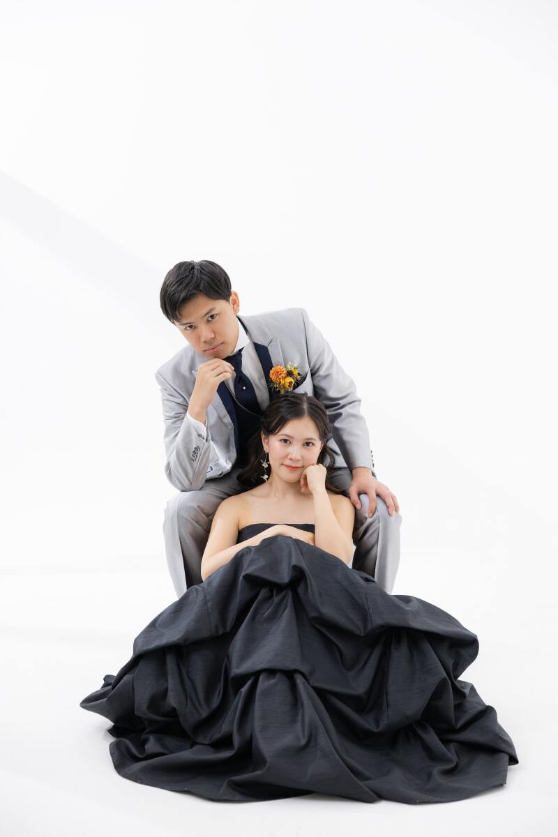 顎に手をおいて