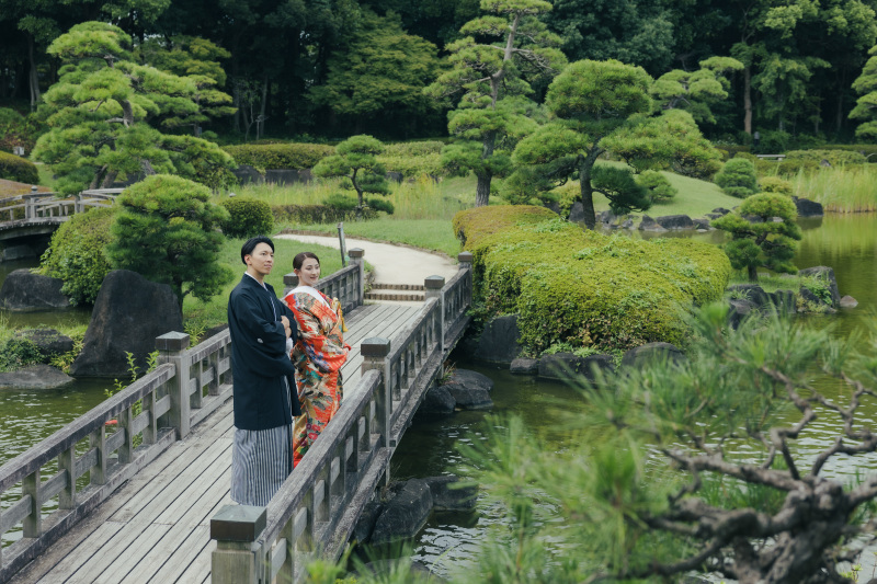 遠くを見つめて