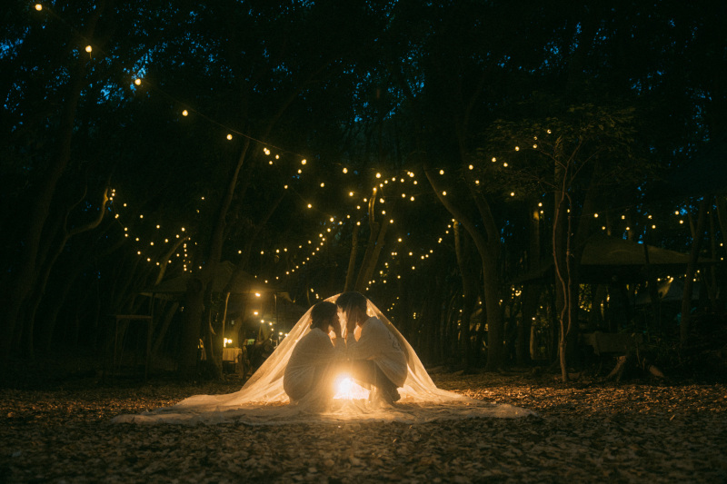 ベールに包まれて