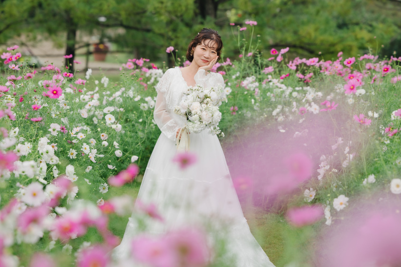 コスモス畑でふんわり