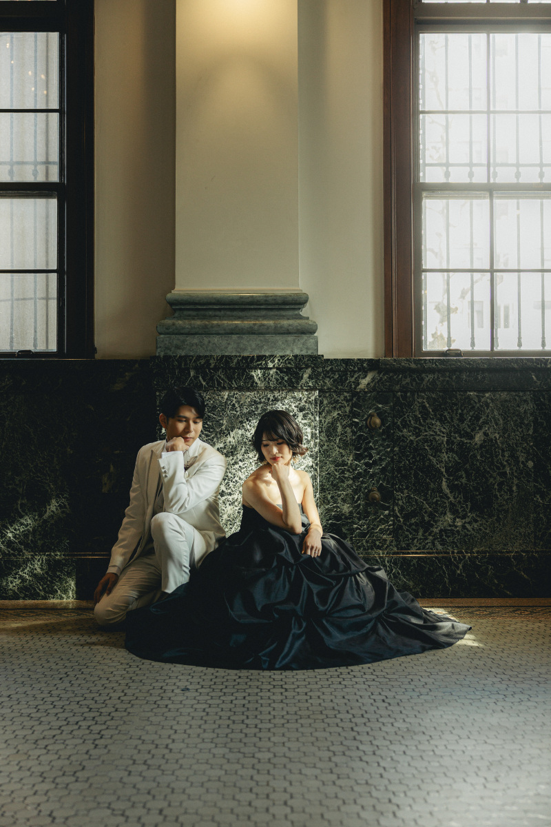 座りながらショット