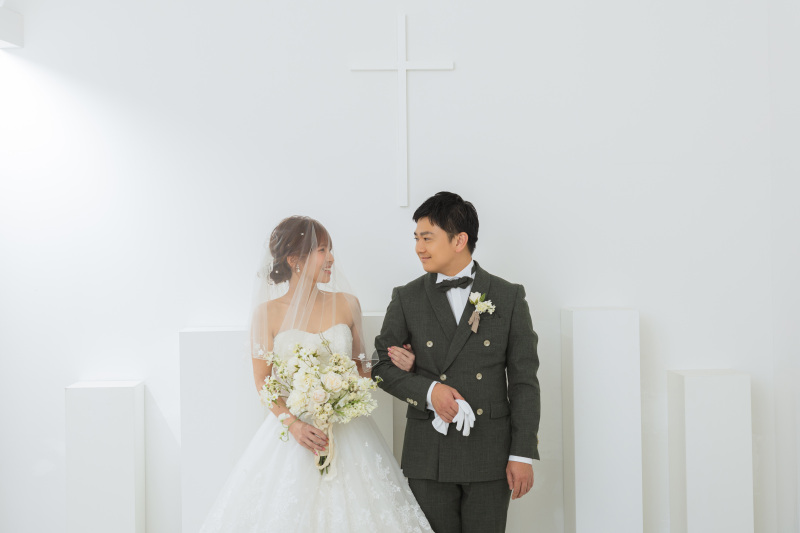 見つめあって