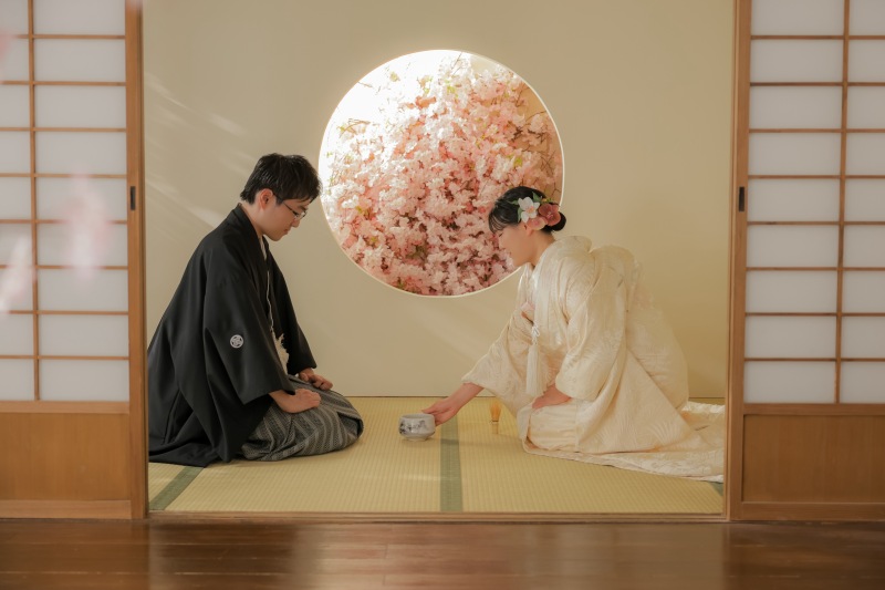 もちろん出来上がったあとは新郎さんに差し出します