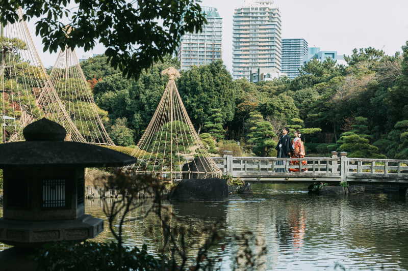 日本庭園の中で