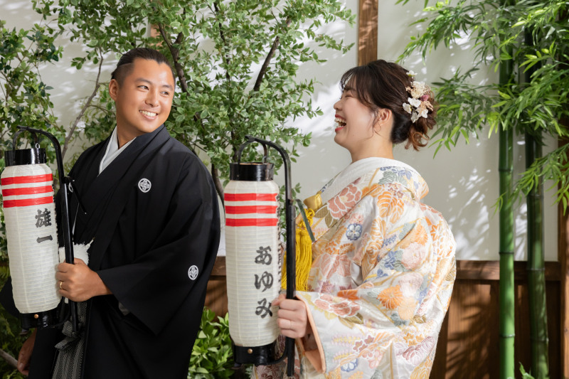 提灯を持ってお散歩