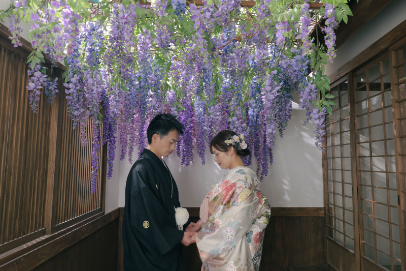 和庭園スタジオとチャペルスタジオで笑顔がいっぱいな写真を