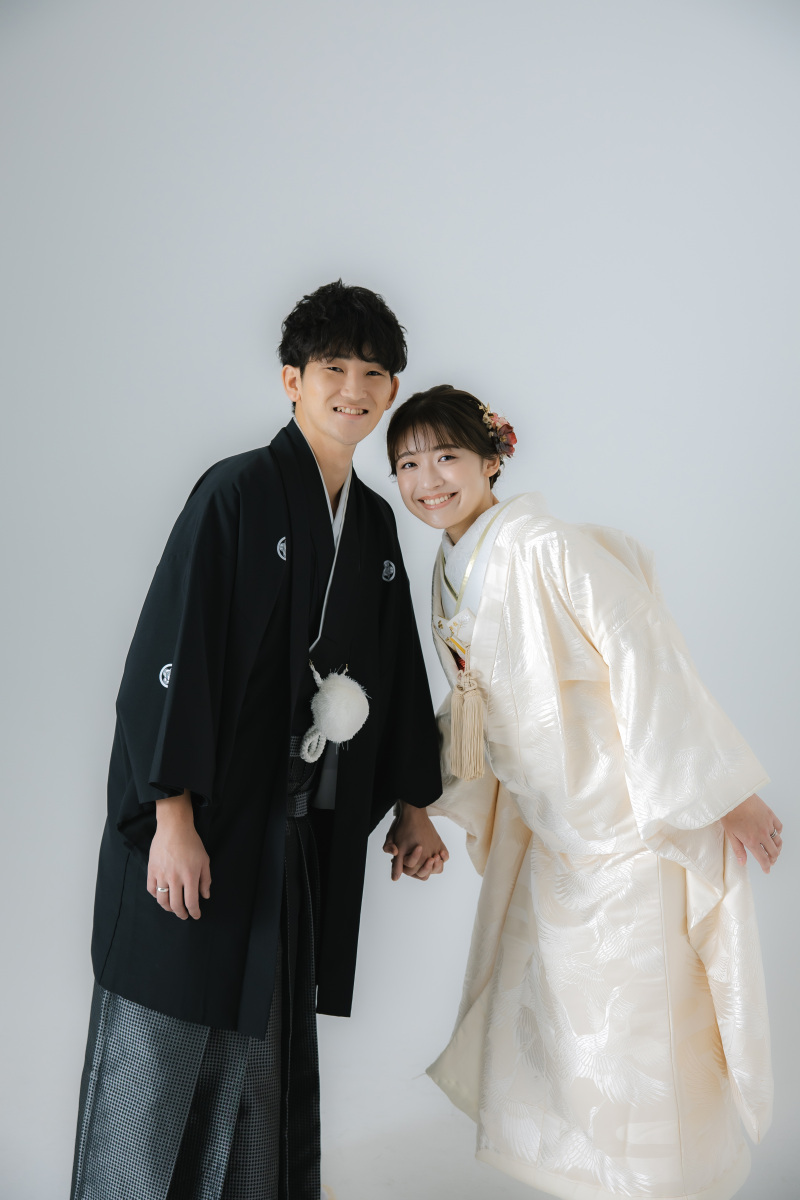 手を繋いで仲良しショット！