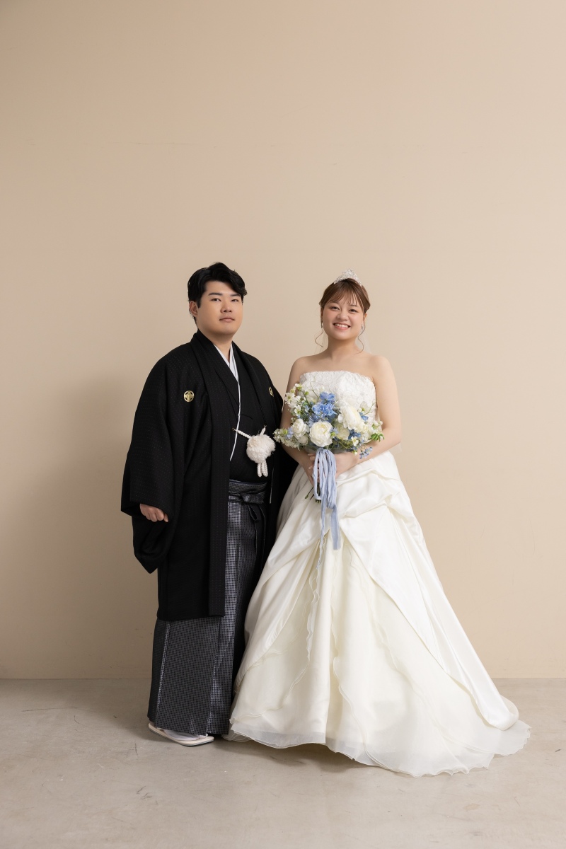 ご新郎様が紋付袴!ご新婦様はドレス!