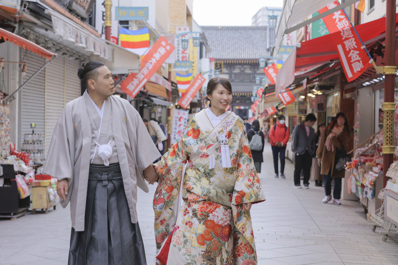 参道をお散歩。