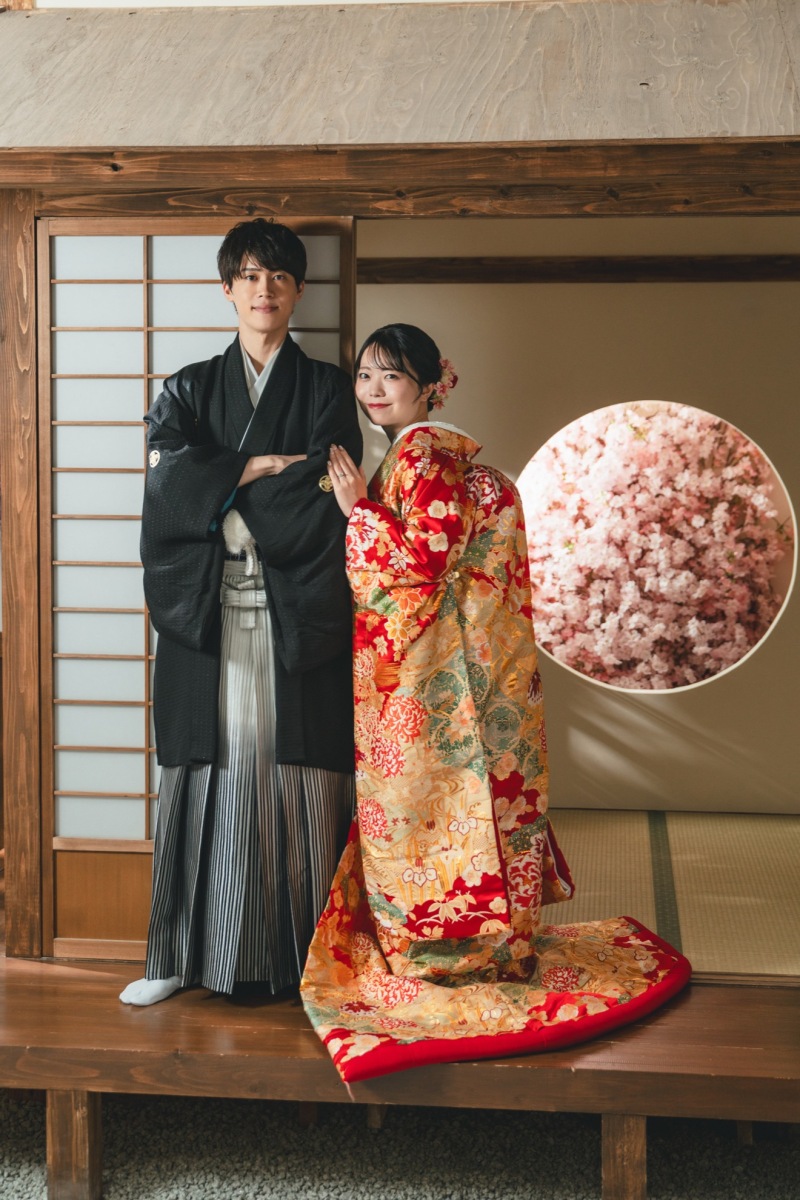 お着物の細部まで写します