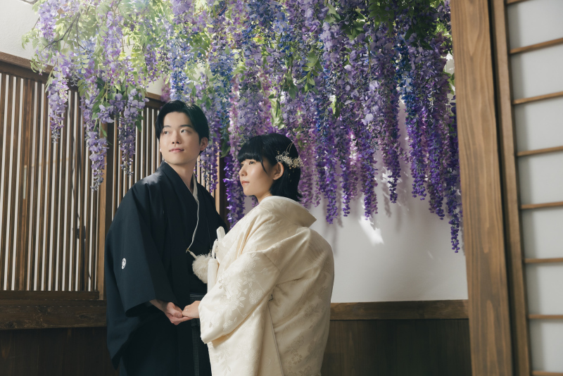 藤の下で