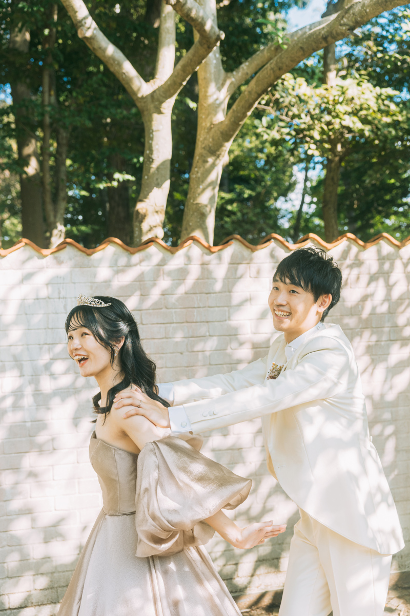 木漏れ日の中ではしゃいで♪