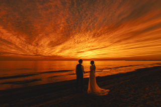 赤く染まる稲毛の海