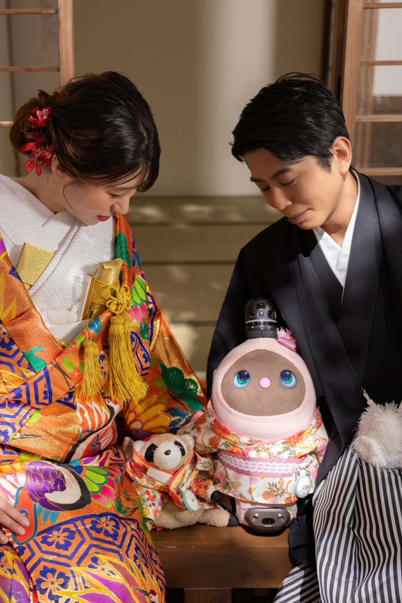 光が差し込む縁側にて