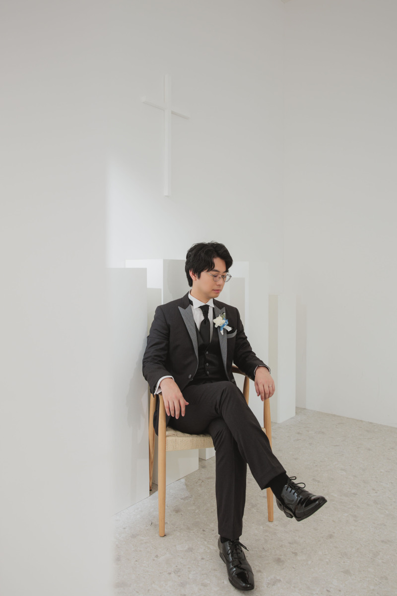 新郎さんソロショット洋装ver