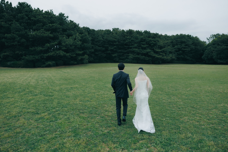 広々とした海と園内の緑が気持ち良いロケーション
