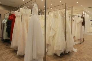 ドレス70着以上。お気に入りのドレスが見つかる