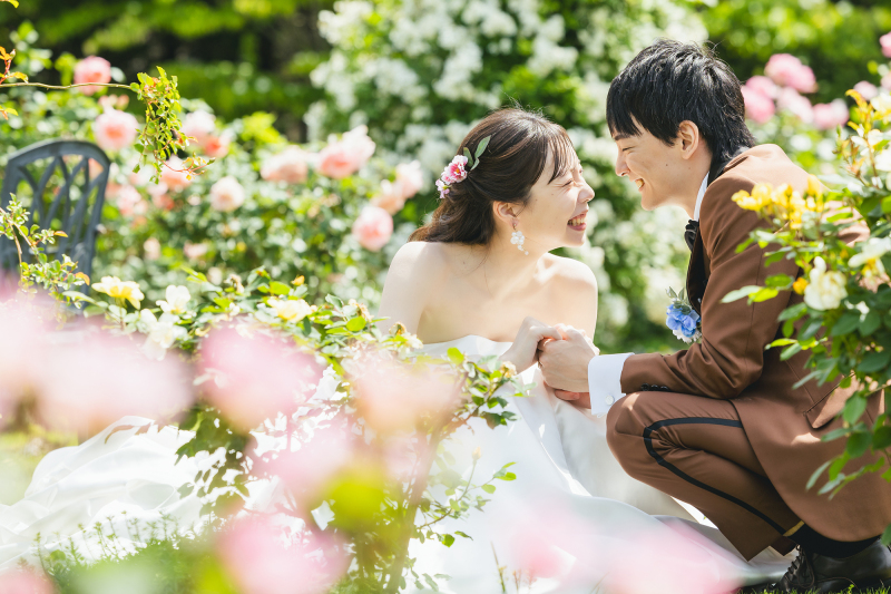 バラのお花畑の中で撮影