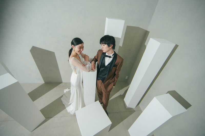 【台紙1冊+全データ300枚+アルバム20P 大満足セット♡】ドレス ✕ 和装♡自分好みにスタジオセレクト1DAYプラン