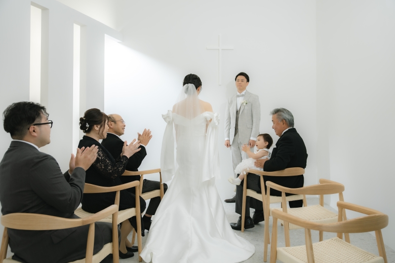 【今なら土日祝日UP料金無料!】晴れ姿で家族と思い出に残る時間を過ごす◎家族フォトウェディング