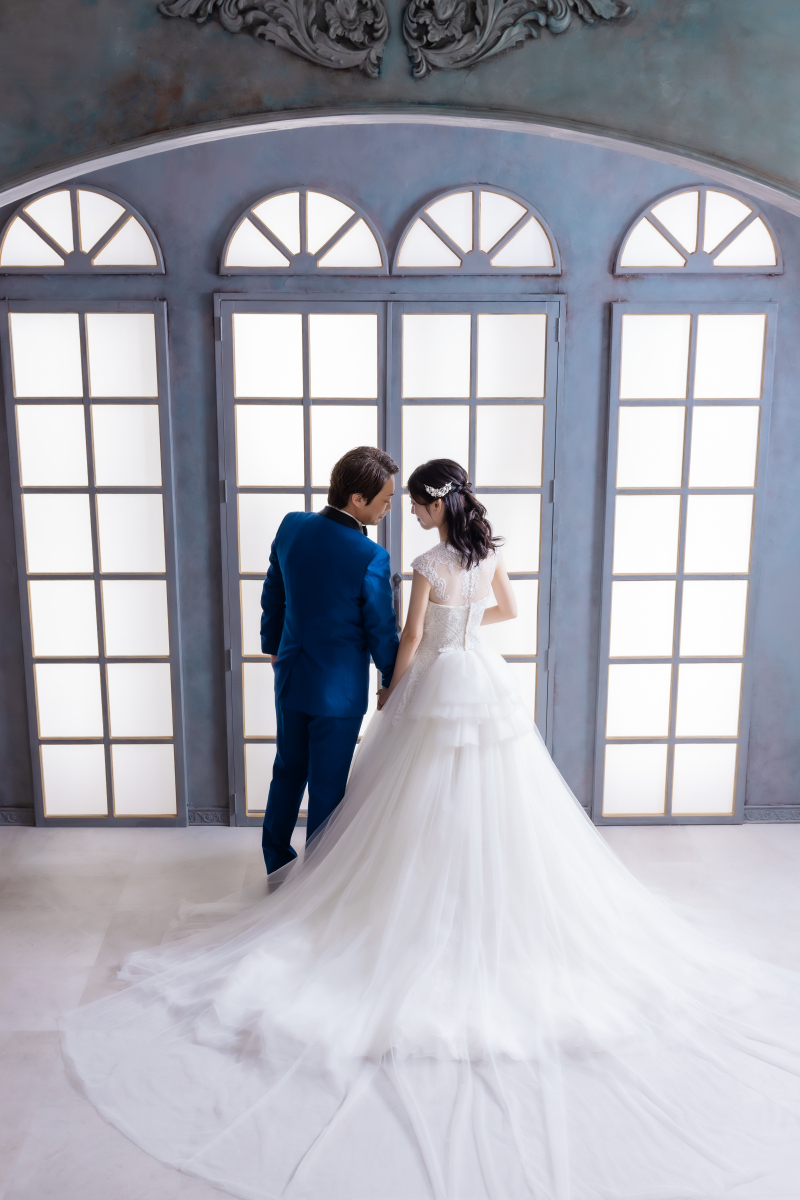 パレスの扉の前で