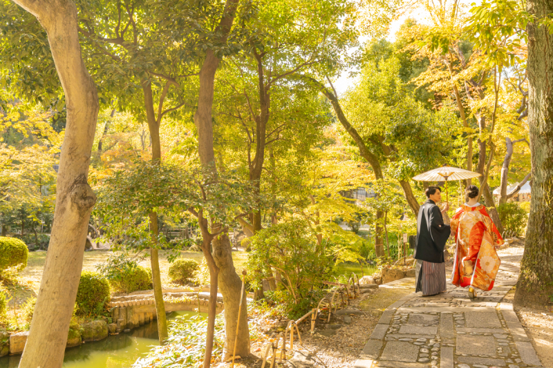 木漏れ日の庭園