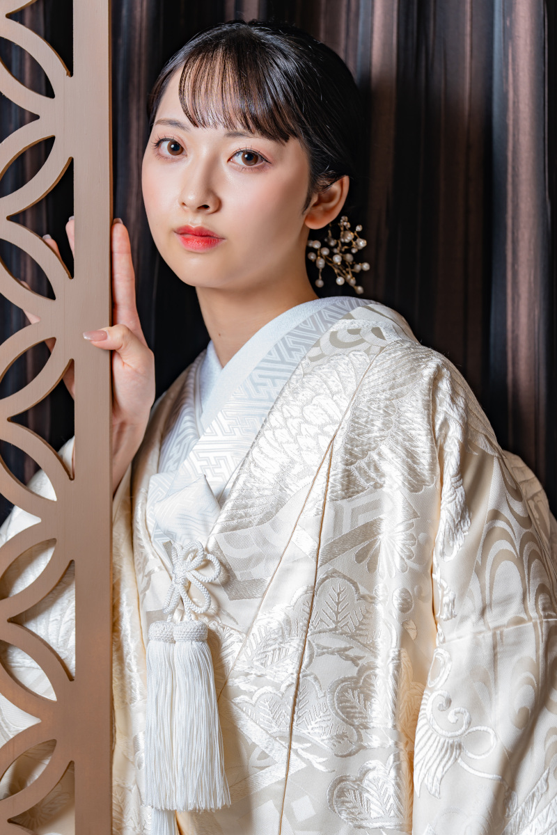 凛とした白無垢姿