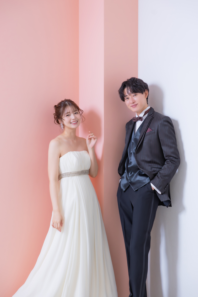 <2月末まで限定>洋装1着+和装1着【スタジオ撮影】|背景4シーン|撮影100カット全データ|キレイ加工が付いてこの価格!