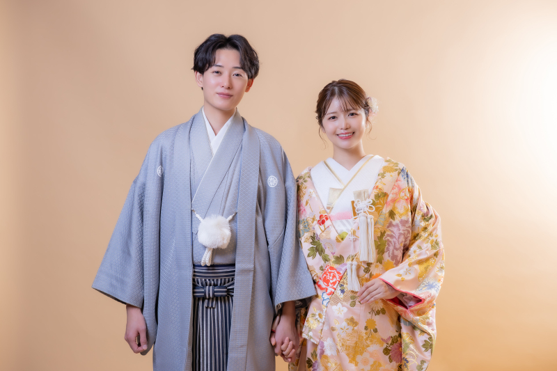 <2月末まで限定>洋装1着+和装1着【スタジオ撮影】|背景4シーン|撮影100カット全データ|キレイ加工が付いてこの価格!