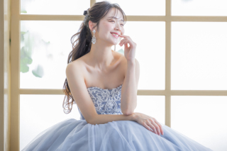 12月末までの撮影限定＜ソロウェディング＞ 洋装1着【スタジオ撮影】自分を祝う特別な瞬間｜キレイ加工付き｜お得なライトプラン♪