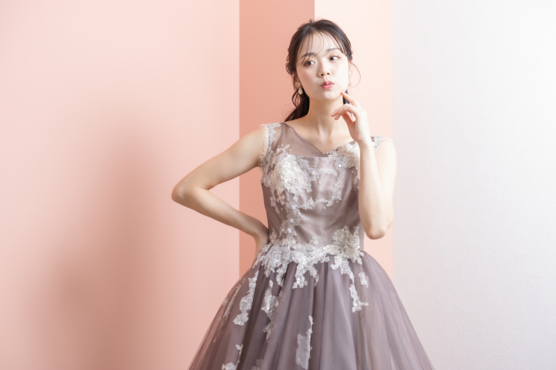 12月末までの撮影限定＜ソロウェディング＞ 洋装1着【スタジオ撮影】自分を祝う特別な瞬間｜キレイ加工付き｜お得なライトプラン♪