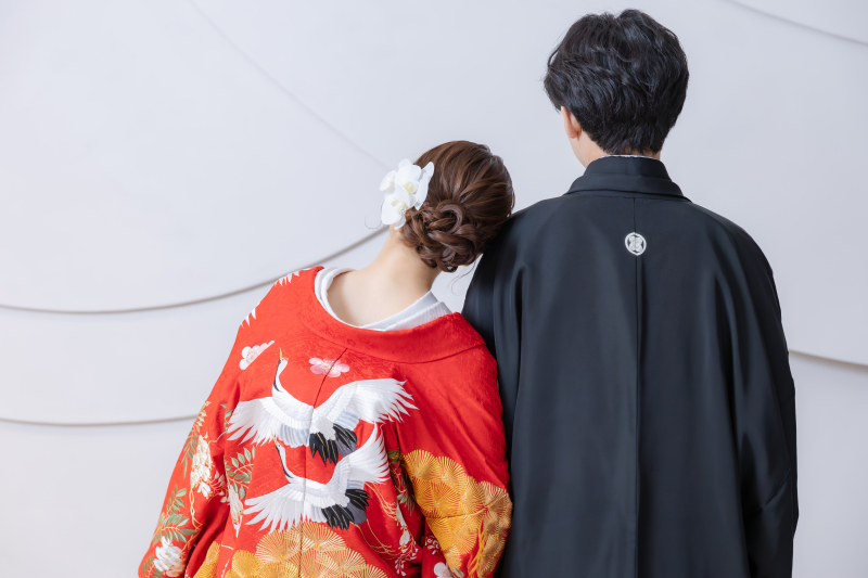 ＜6月末までの撮影＞洋装1着＋和装1着【スタジオ撮影】全140カットに美肌・小顔・痩身加工付き｜アルバム付のセットプラン♪