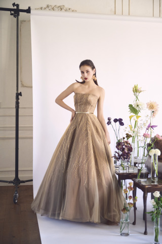 レオラ（袖なし）