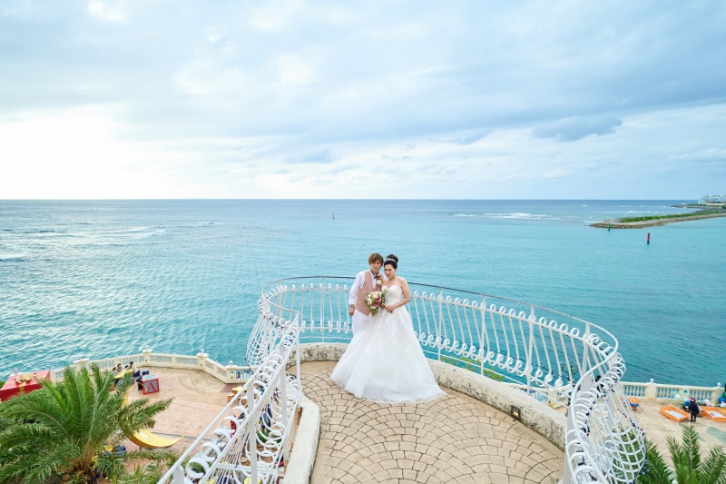 【沖縄本島】完全オリジナルプラン\1日かけて島内を旅フォト♪/フリーチョイスドレス&移動車&ヘアメイクすべて込だから安心★